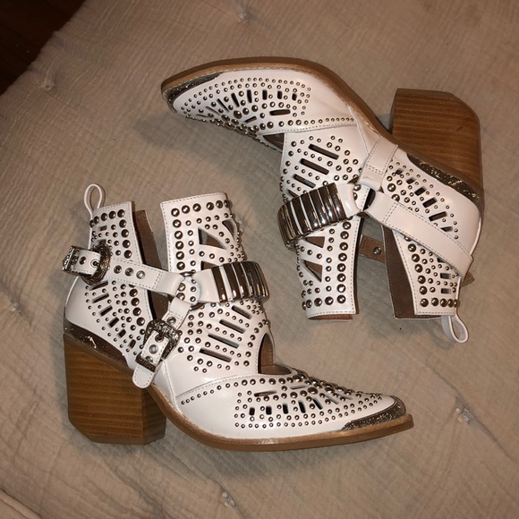 Jeffrey Campbell Shoes | Jeffrey Campbell White Booties | Poshmark